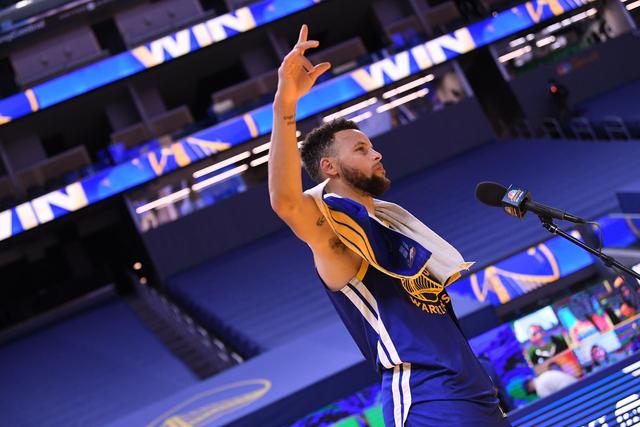 亚历山大32分雷霆克76人 骑士终结步行者6连胜