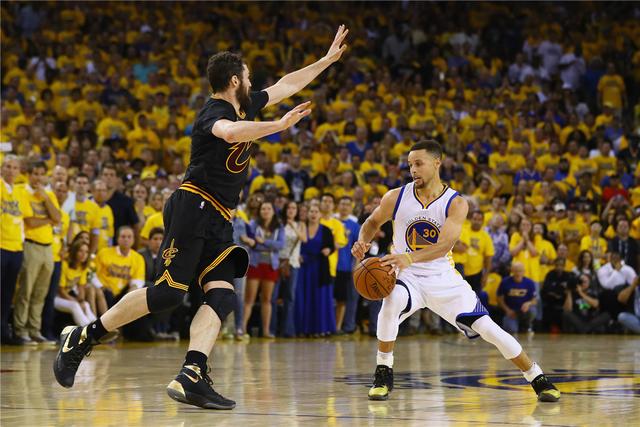 C罗职业生涯进球913个 30岁之后打进450球